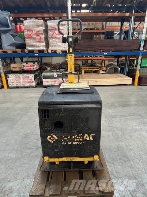 Bomag BPR 70/70 Vibrator compactors