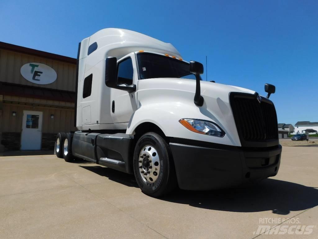 International LT 625 Truck Tractor Units