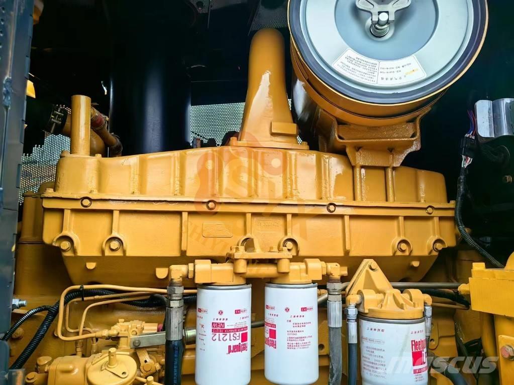 Shantui SD 32 Crawler dozers