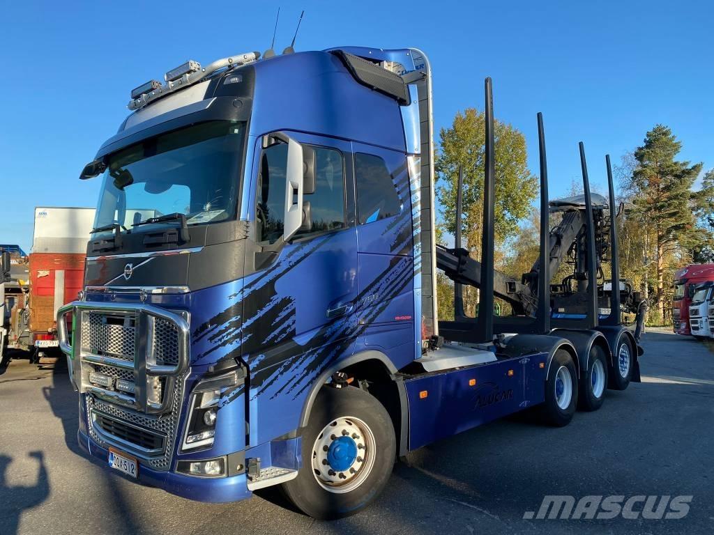 Volvo FH 16 Timber trucks