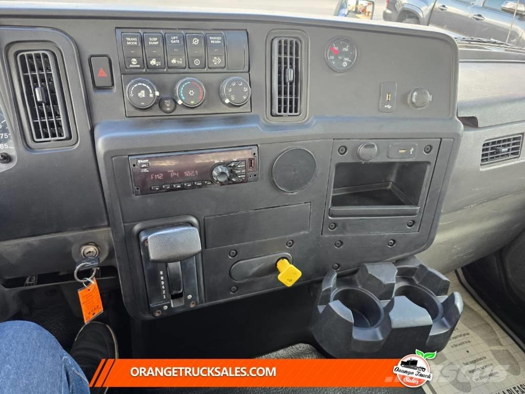 International MV607 Flatbed/Dropside trucks