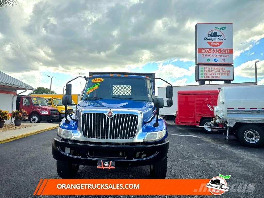 International MV607 Flatbed/Dropside trucks