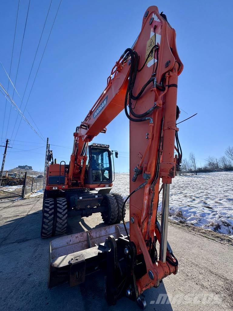 Doosan DX 140 W-3 Wheeled excavators