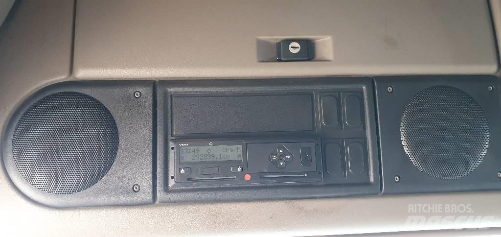 DAF XF 105.460 Truck Tractor Units