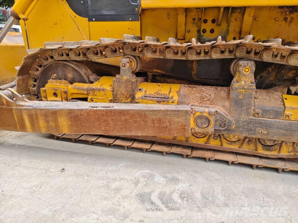 Shantui SD 22 Crawler dozers