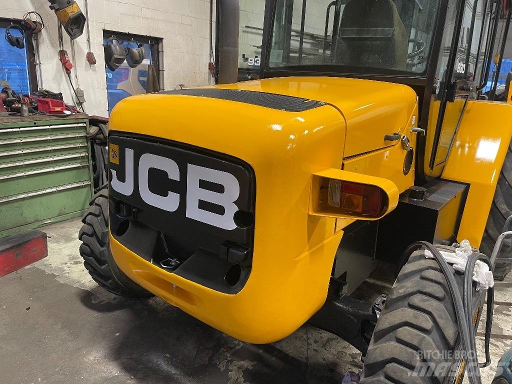 JCB 930 Rough terrain truck