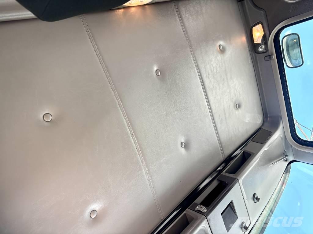 Kenworth T 800 Truck Tractor Units