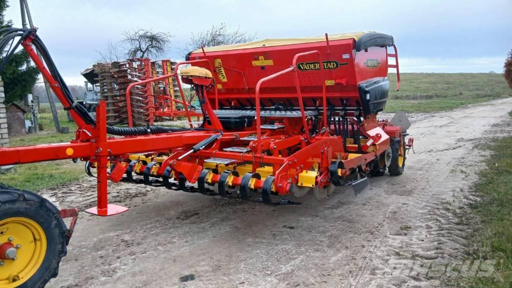 Väderstad Rapid300C Drills