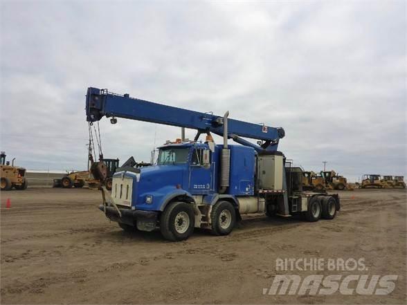 National 1195 Crane trucks