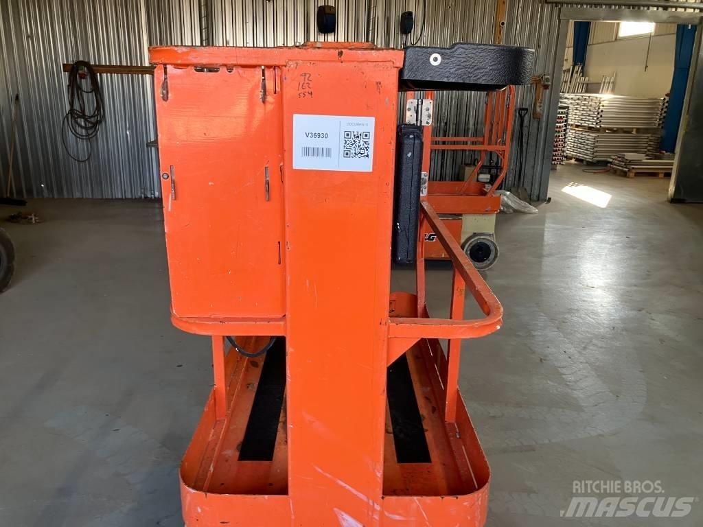 JLG 1230 ES Vertical mast lifts