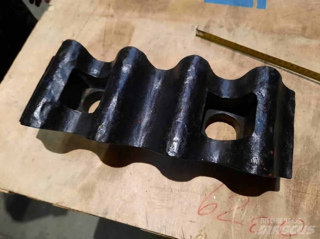 Pegson 800x550 Crushers