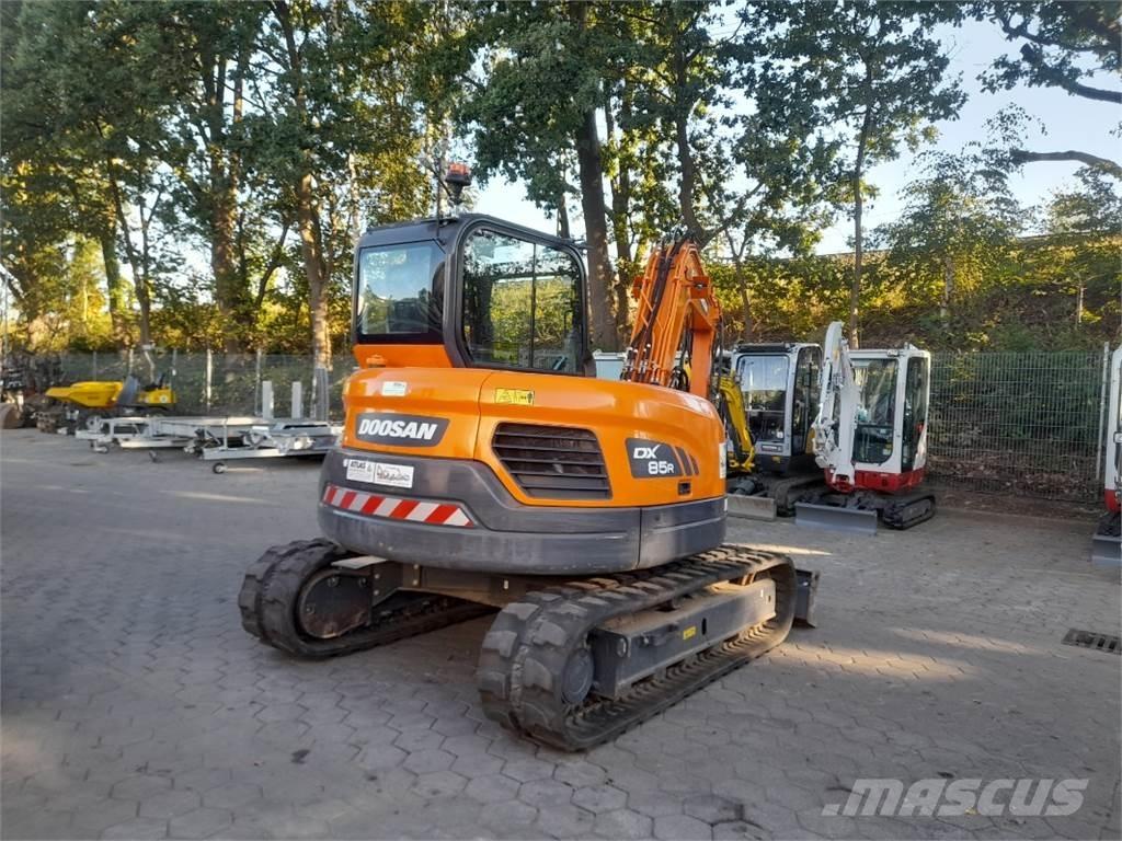 Doosan DX85R-3 Midi excavators  7t - 12t