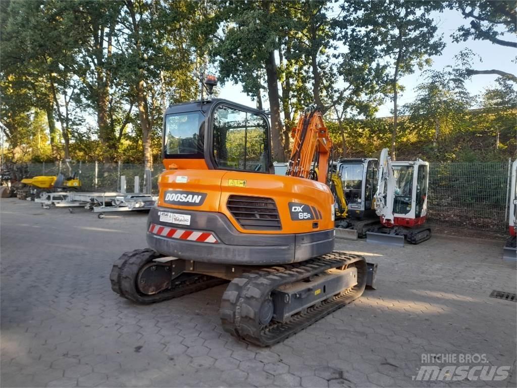 Doosan DX85R-3 Midi excavators  7t - 12t