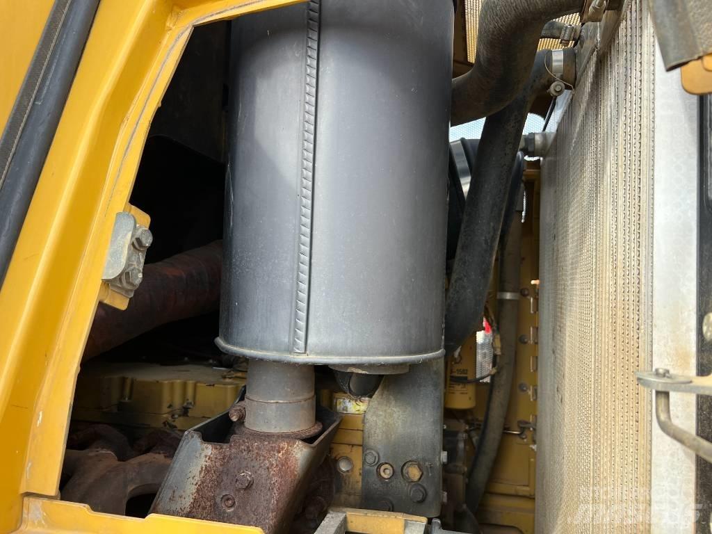 CAT 963 D Crawler FEL's