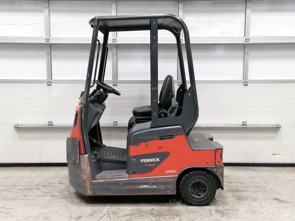 Linde P60 Truck Tractor Units