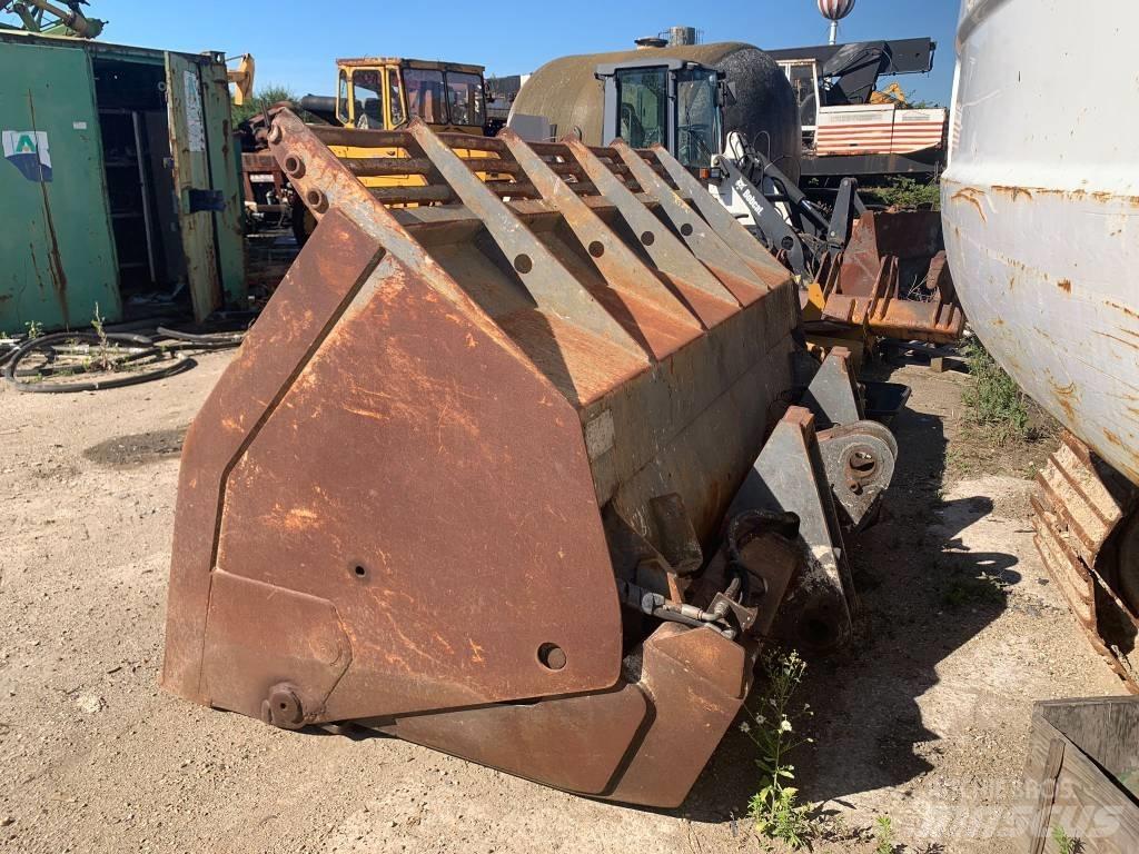 Liebherr L 538 Wheel loaders