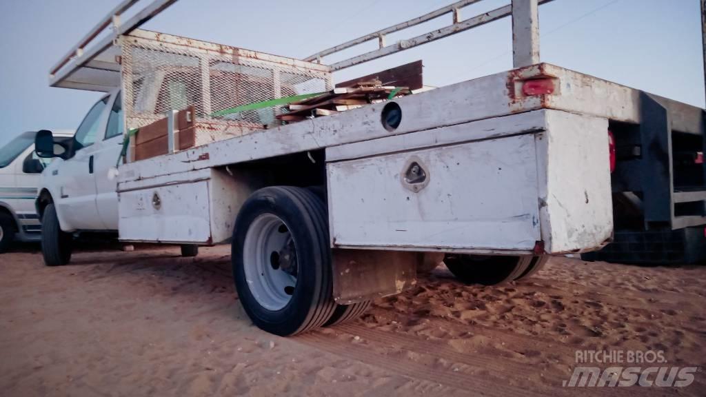 Ford F 550 XL SD Flatbed/Dropside trucks