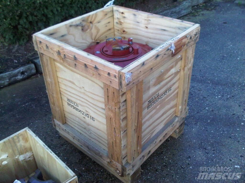 CASE 340 B Axles