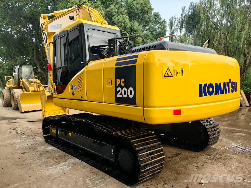 Komatsu PC 200-7 Crawler excavators