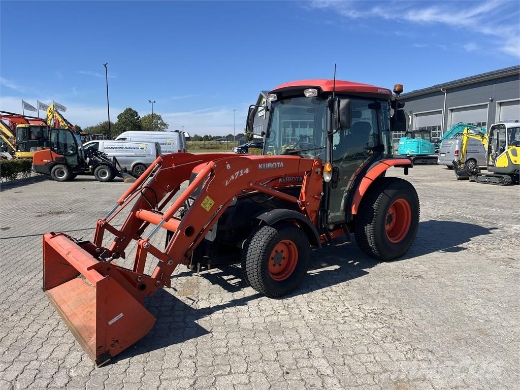 Kubota L 4240 HST Compact tractors