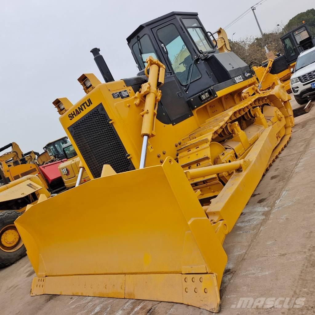 Shantui SD 22 Crawler dozers
