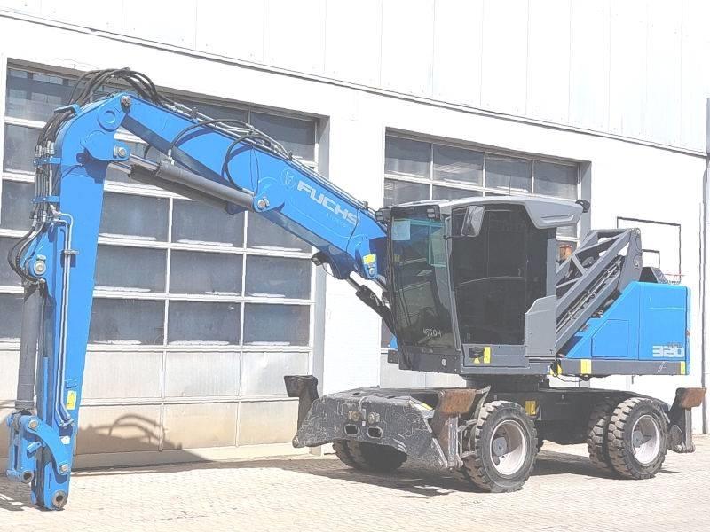 Fuchs MHL 320 F Waste / industry handlers