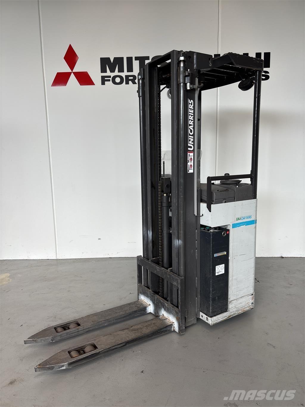 Atlet A160 Self propelled stackers