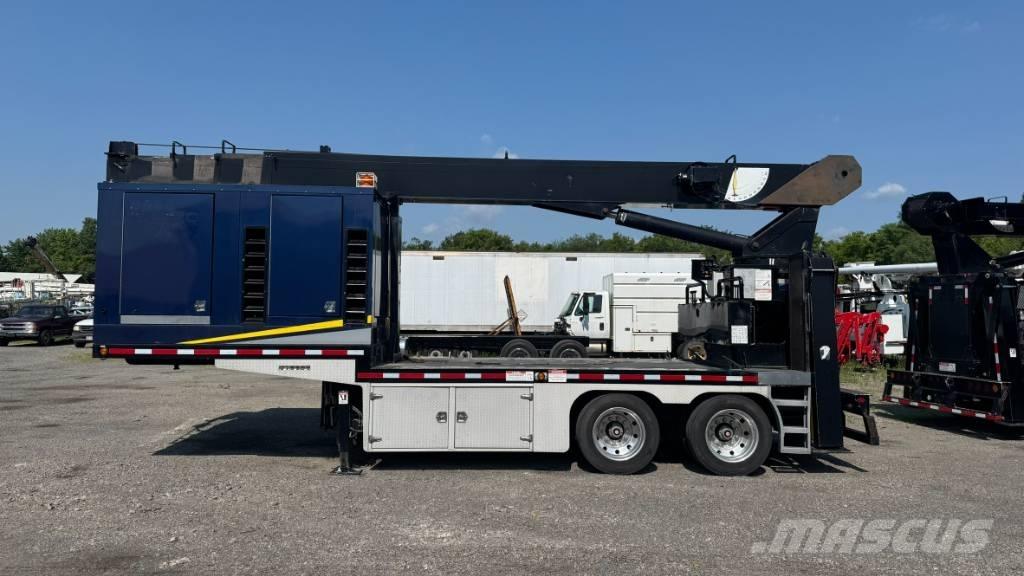 National 880C Crane trucks