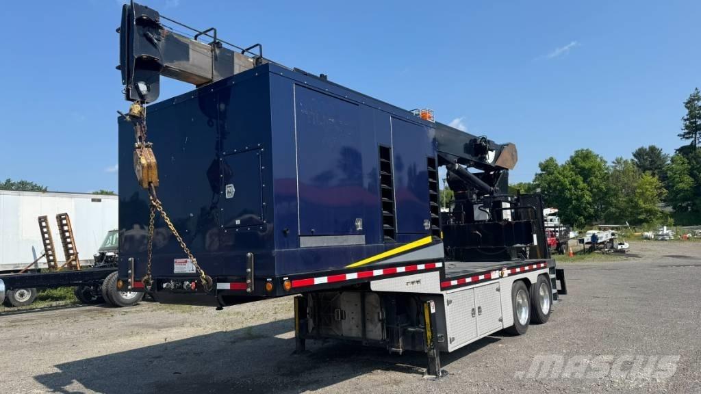 National 880C Crane trucks
