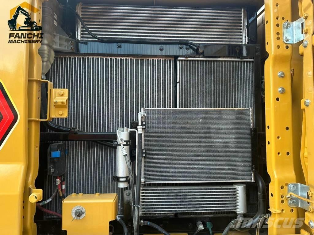 CAT 330 Crawler excavators