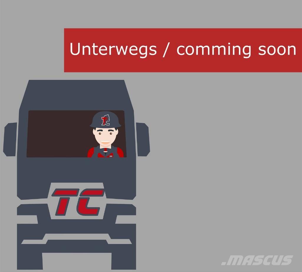 SkyJack SJ 6832 RTE Scissor lifts