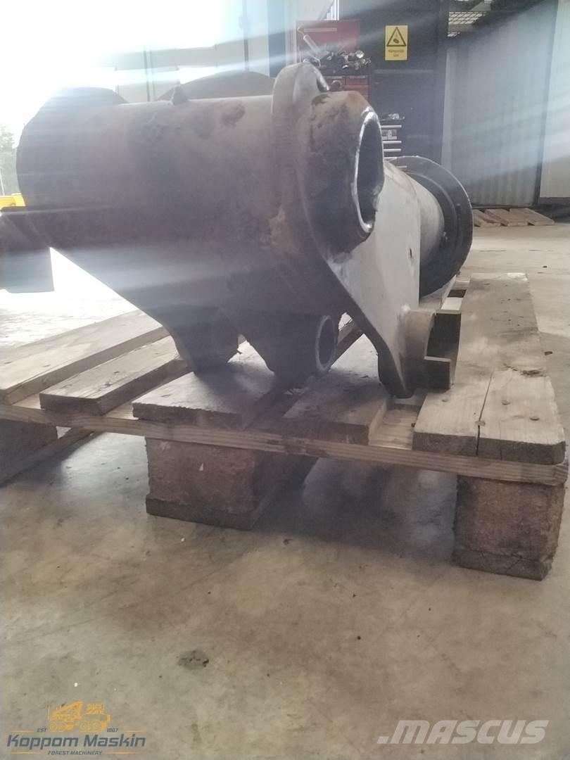 FMG 374 Harvester cranes