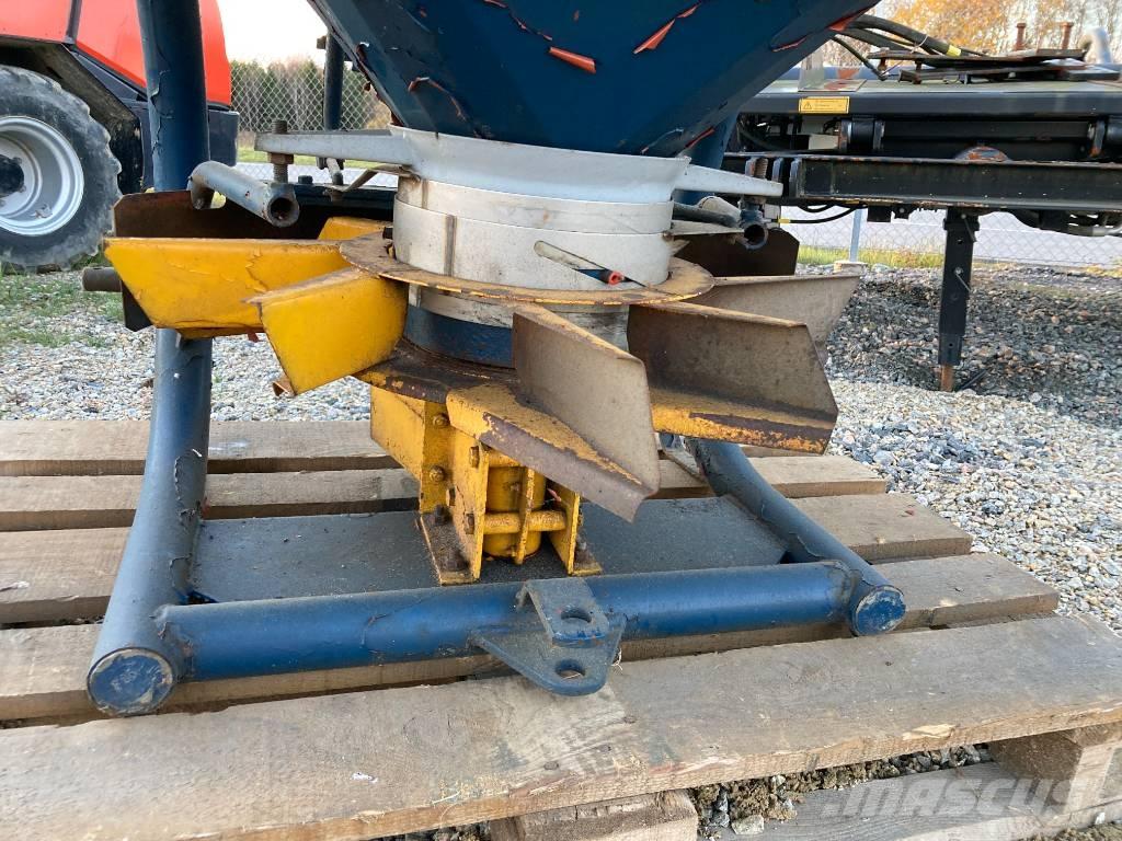 Bogballe B700 Mineral spreaders