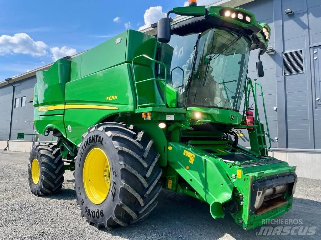 John Deere S 670 i Combine harvesters
