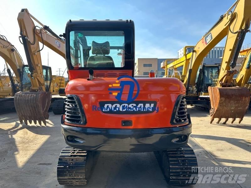 Doosan DX 60 Mini excavators < 7t