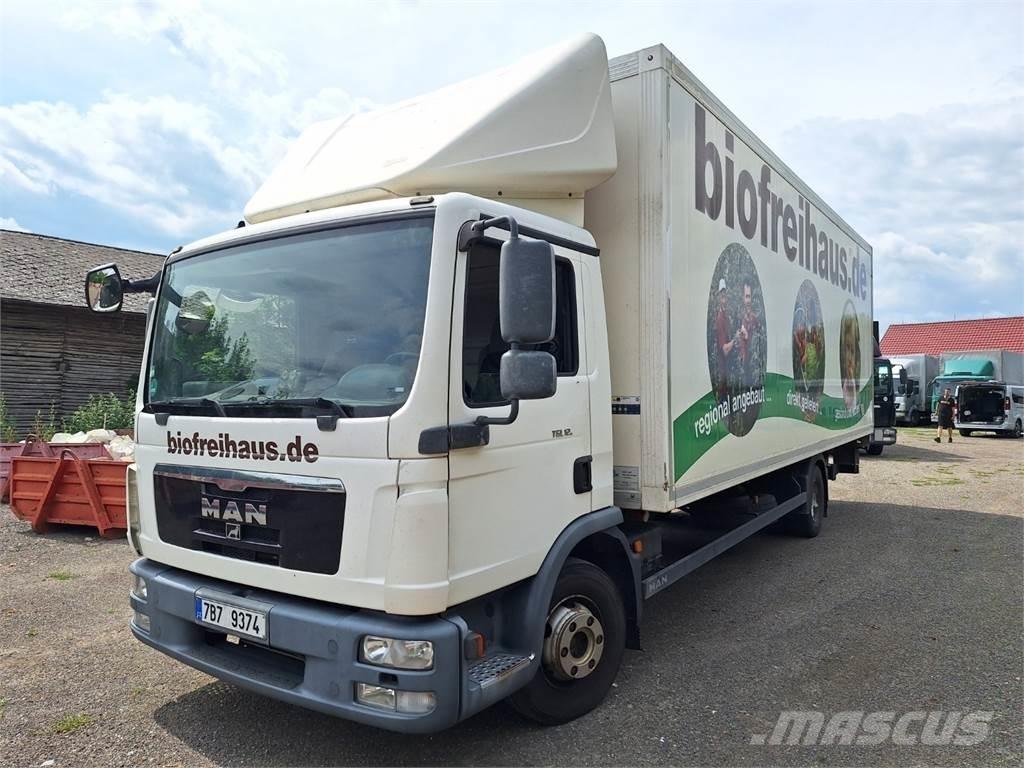 MAN TGL 12.220 Chassis Cab trucks