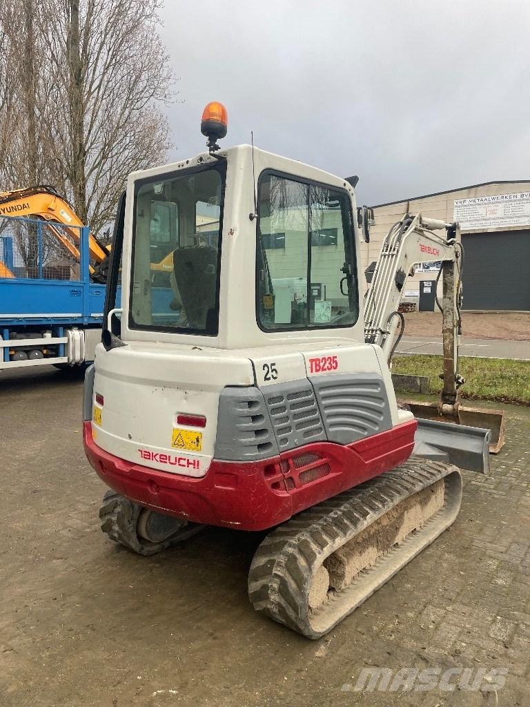 Takeuchi Tb235 Mini excavators < 7t
