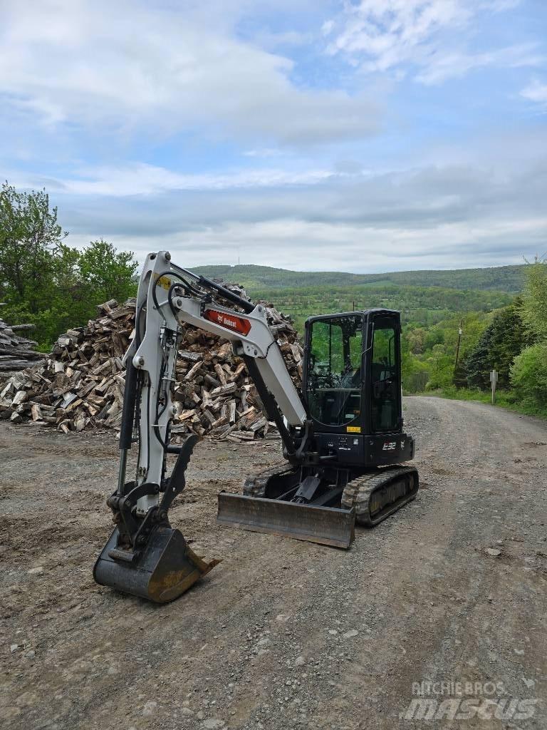 Bobcat E 32 Mini excavators < 7t