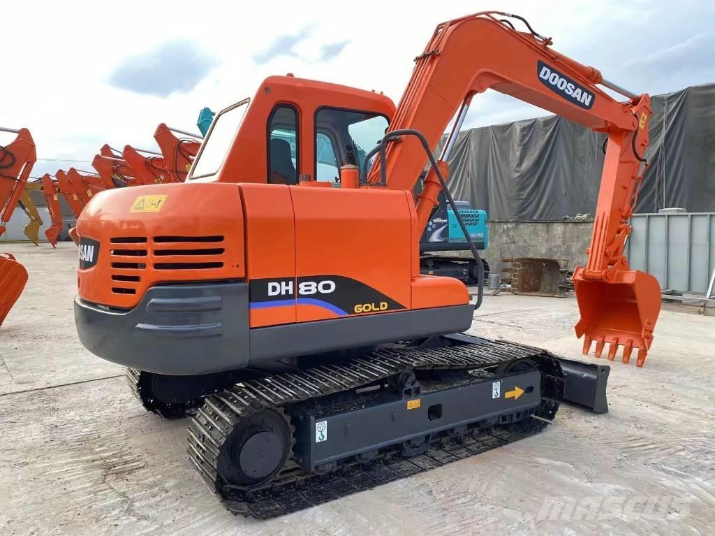 Doosan DH80 Midi excavators  7t - 12t