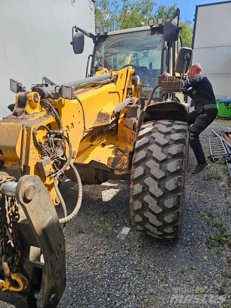 JCB TM 320 S Farming telehandlers