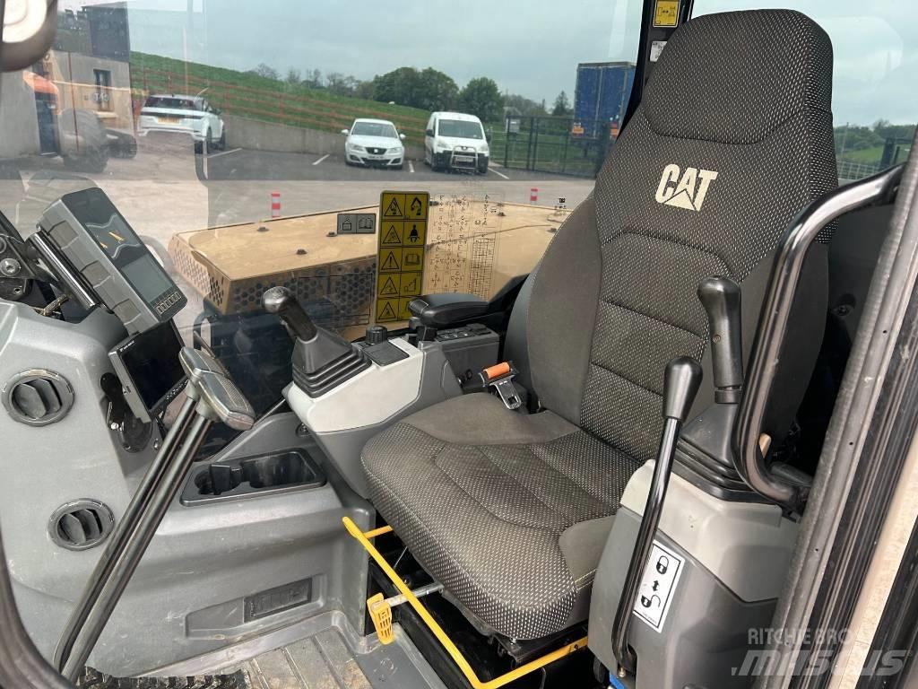 CAT 306 Mini excavators < 7t