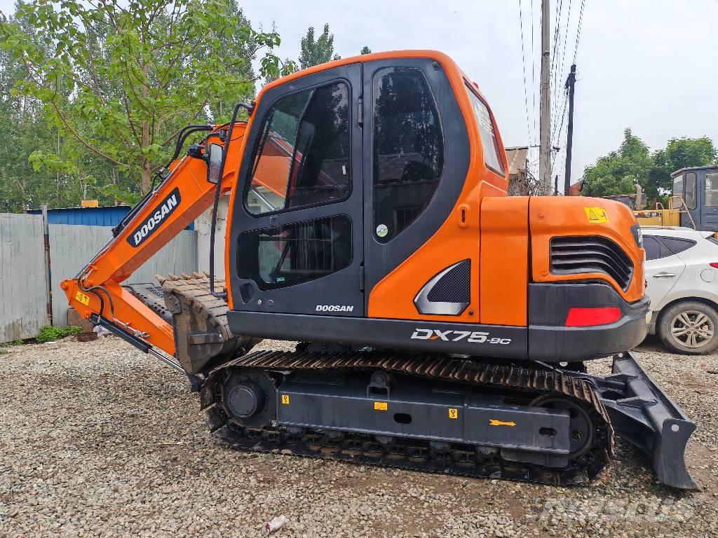 Doosan DX75-9C Midi excavators  7t - 12t
