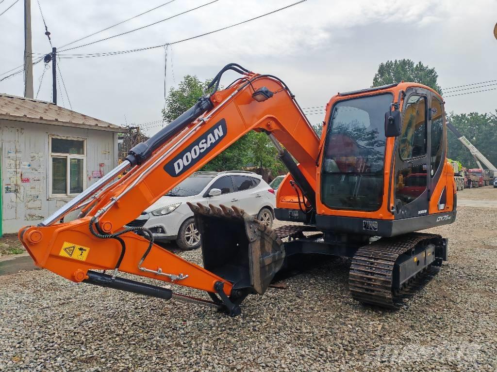 Doosan DX75-9C Midi excavators  7t - 12t
