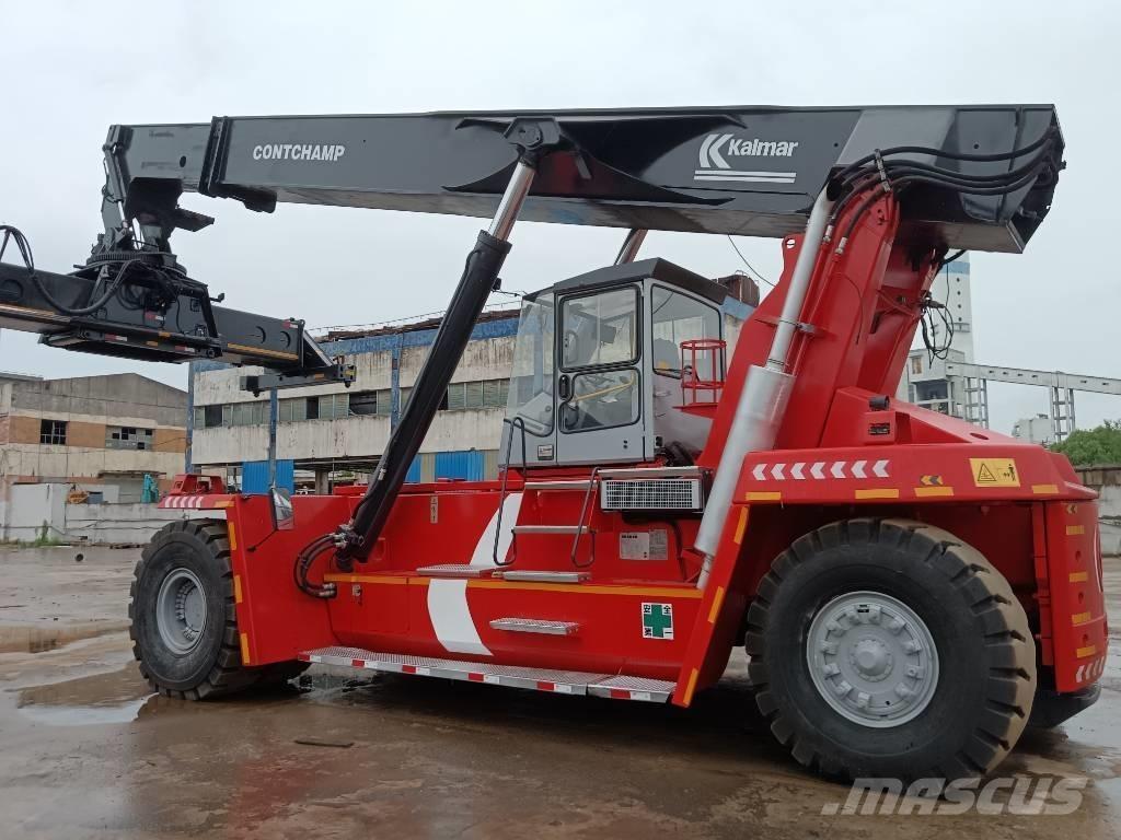Kalmar DRF 450 Reachstackers