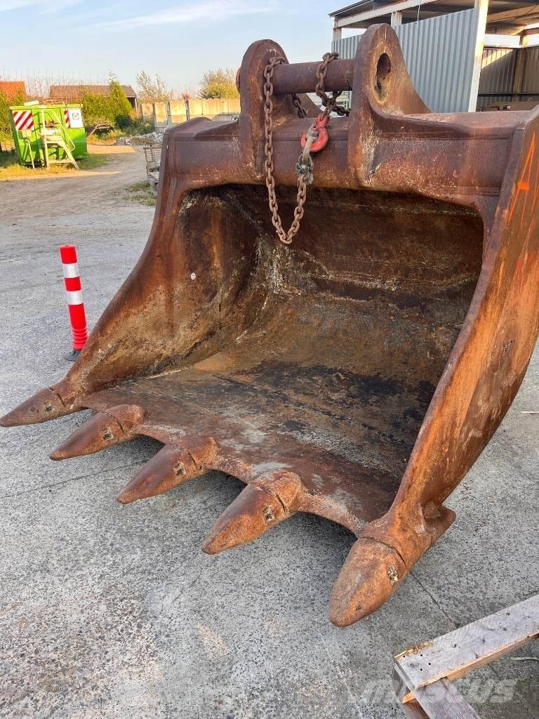 HSM 3.8 m3 Buckets