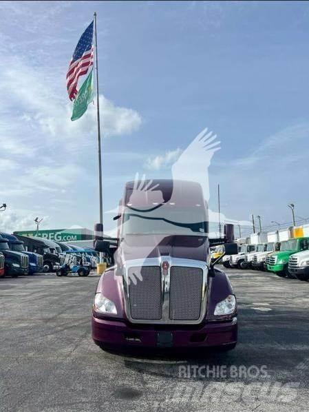 Kenworth T680 Truck Tractor Units