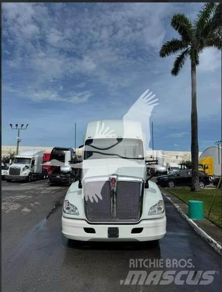 Kenworth T680 Truck Tractor Units