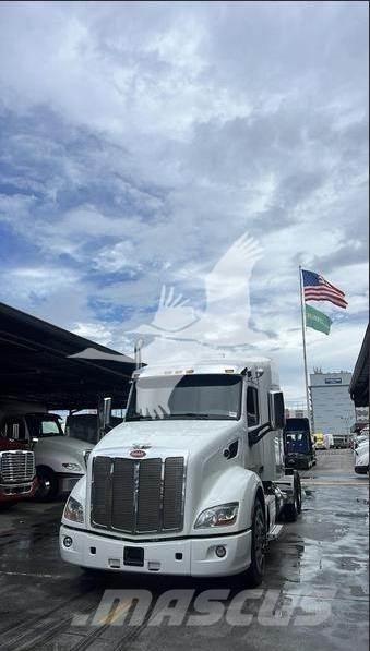 Peterbilt 579 Truck Tractor Units