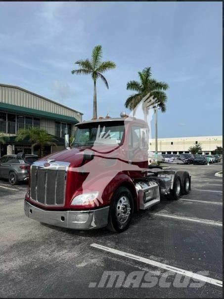 Peterbilt 579 Truck Tractor Units