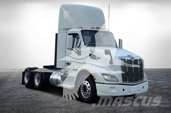 Peterbilt 579 Truck Tractor Units